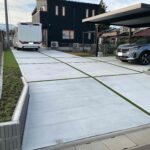 シェード付きテラスと人工芝のお庭工事｜塩尻市
